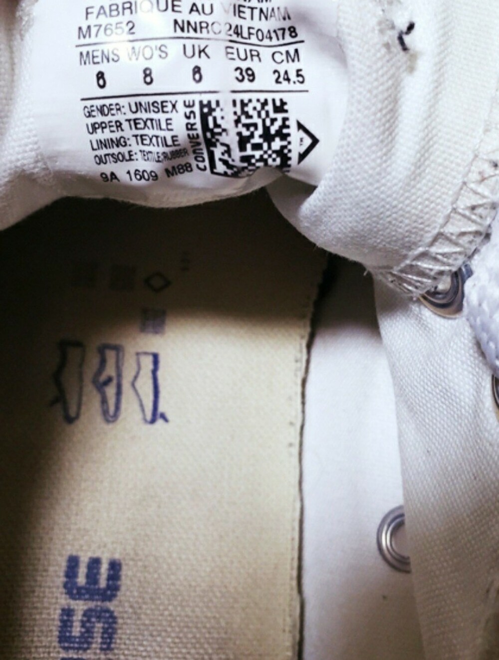 Converse Chuck Taylor Allstar Sneakers - Picture 7 of 7